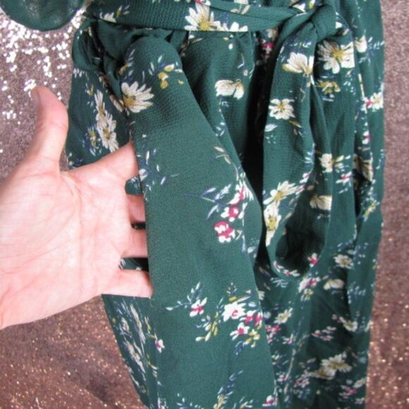 NWT BloomChic green cold shoulder dress 12/ L - Picture 8 of 11